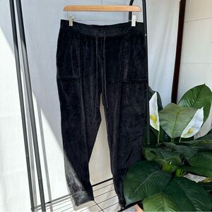 House of Harlow Black Velour Pants / Size L